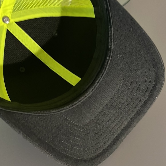 Petra 6‎ Panel Mesh Back Trucker Hat Neon Yellow Black Adjustable - Picture 7 of 8